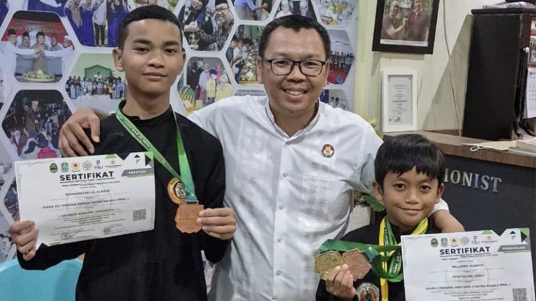 Sorotan: Atlet Muda Rindang Indonesia Sabet Tiga Medali pada Kejuaraan Pencak Silat Se-Jawa Barat – Begini Penjelasannya
